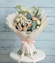 Букет цветов из:  Розы и Лизиантусы в Новостройку