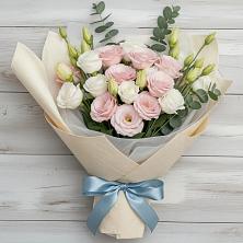Букет цветов из:  Лизиантусы в Новостройку