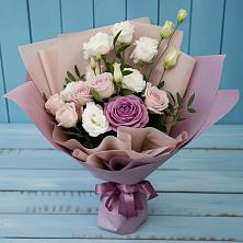 Букет цветов из:  Розы и Лизиантусы в Новостройку