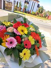 Букет цветов из:  Герберы #REPLACE_PRED# Новостройку