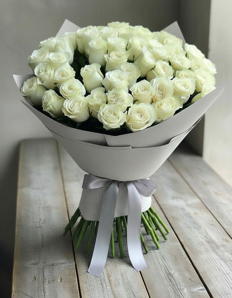 Букет 35 Белых роз в Новостройку