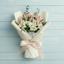Букет цветов из:  Альстромерии в Новостройку