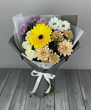 Букет цветов из:  Розы, Герберы и Хризантемы в Новостройку