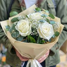 Букет цветов из:  Розы #REPLACE_PRED# Новостройку