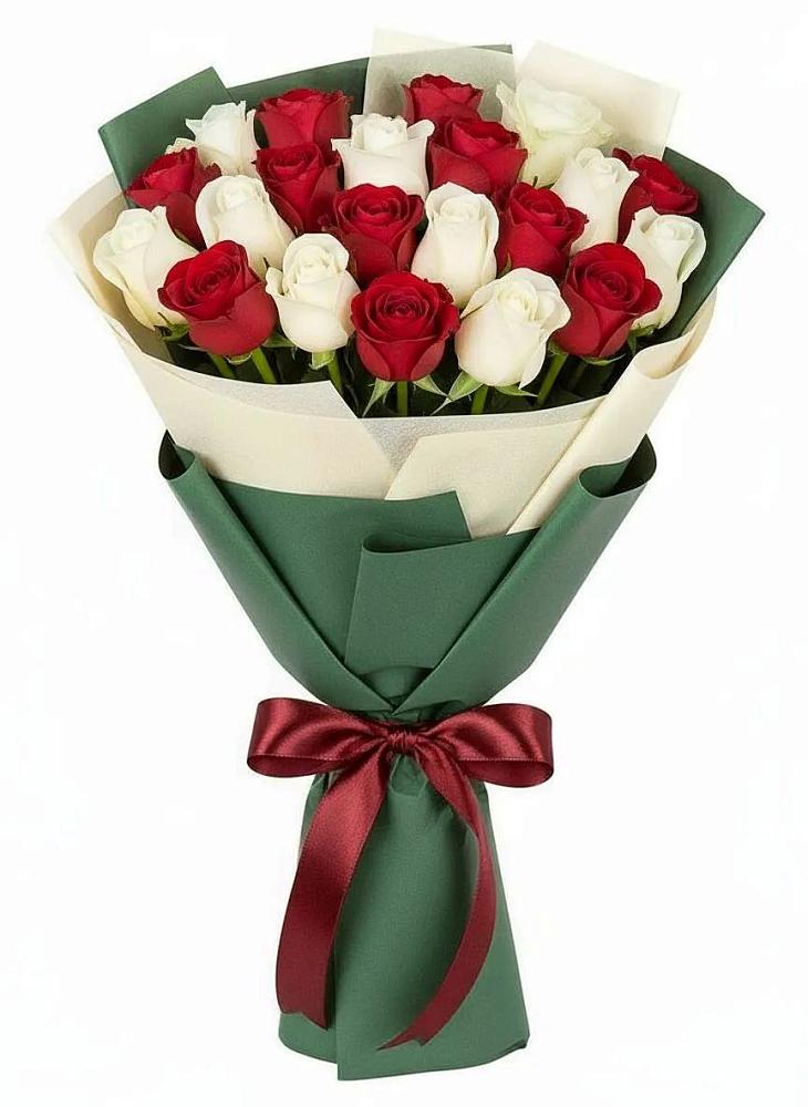 Букет Микс из красных и белых роз в Новостройку