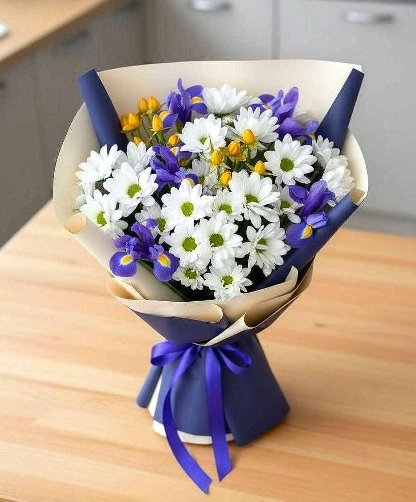 Букет цветов из: Розы, Ирисы и Хризантемы в Новостройку