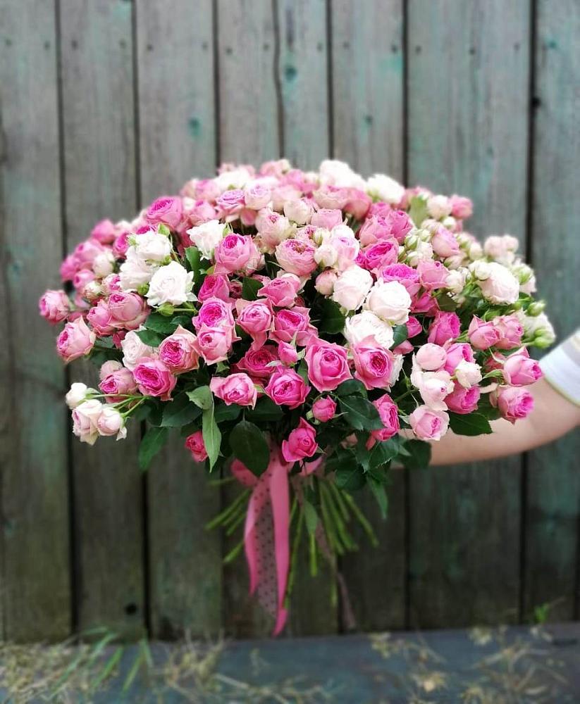 Букет Розовые кустовые розы Натали и Лав Лидия в Новостройку